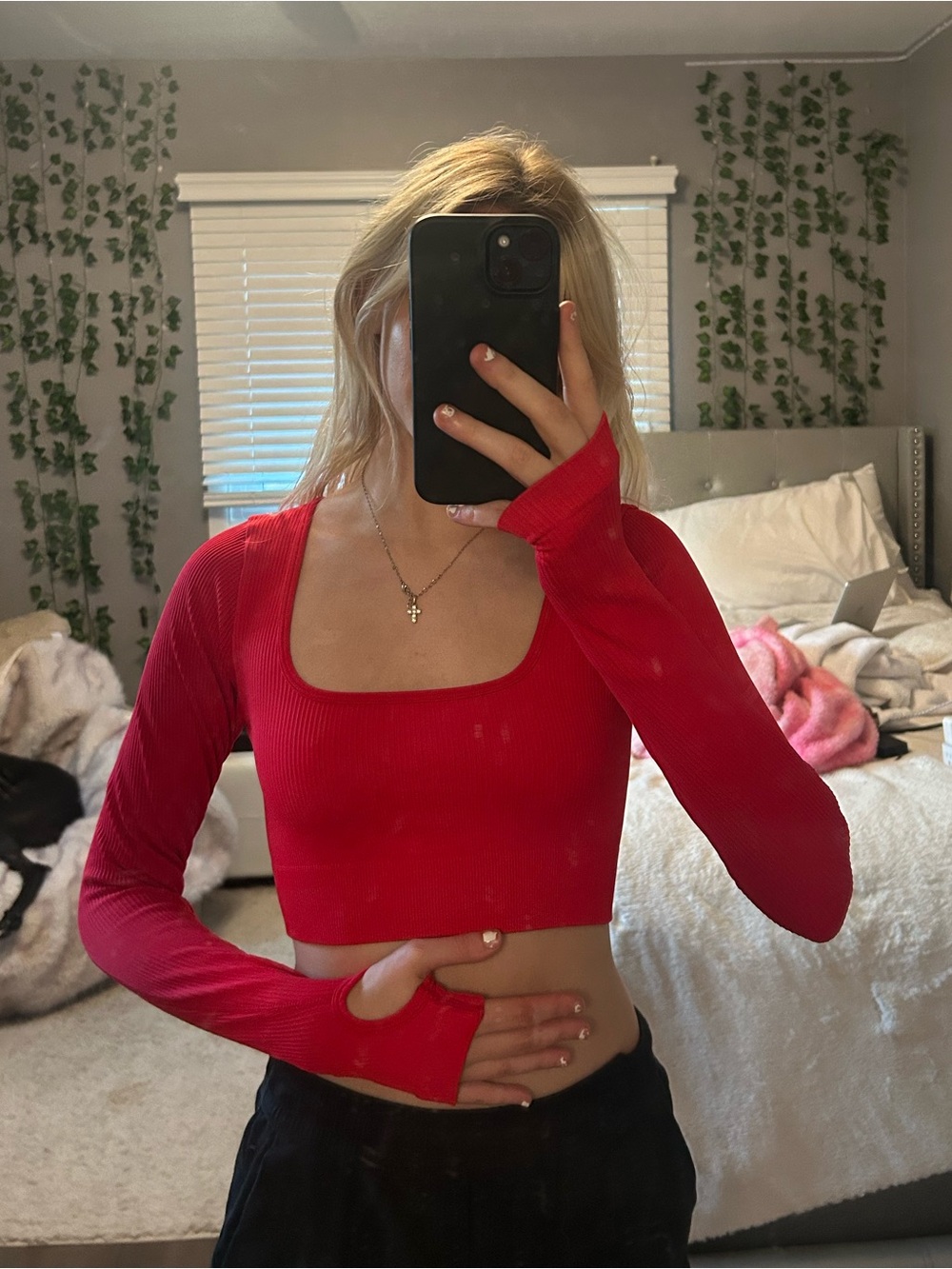 Women’s Red Ribbed Long-Sleeve Crop Top